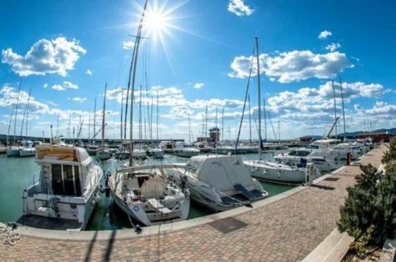 Yacht Suite Marina Di Grosseto Zewnętrze zdjęcie