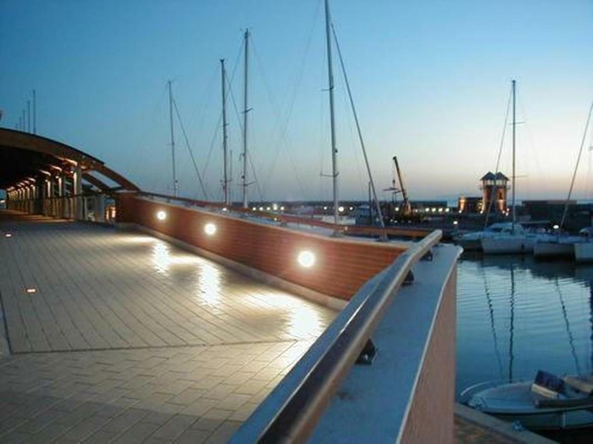 Yacht Suite Marina Di Grosseto Zewnętrze zdjęcie