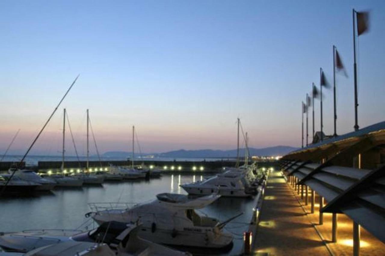 Yacht Suite Marina Di Grosseto Zewnętrze zdjęcie